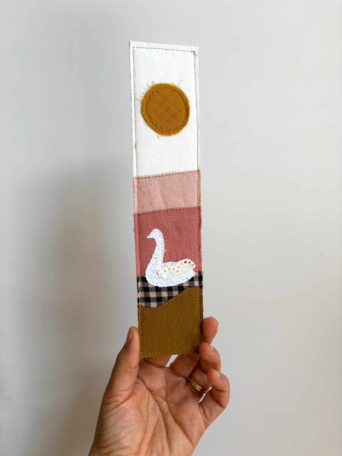 סימניה ברבור לבן