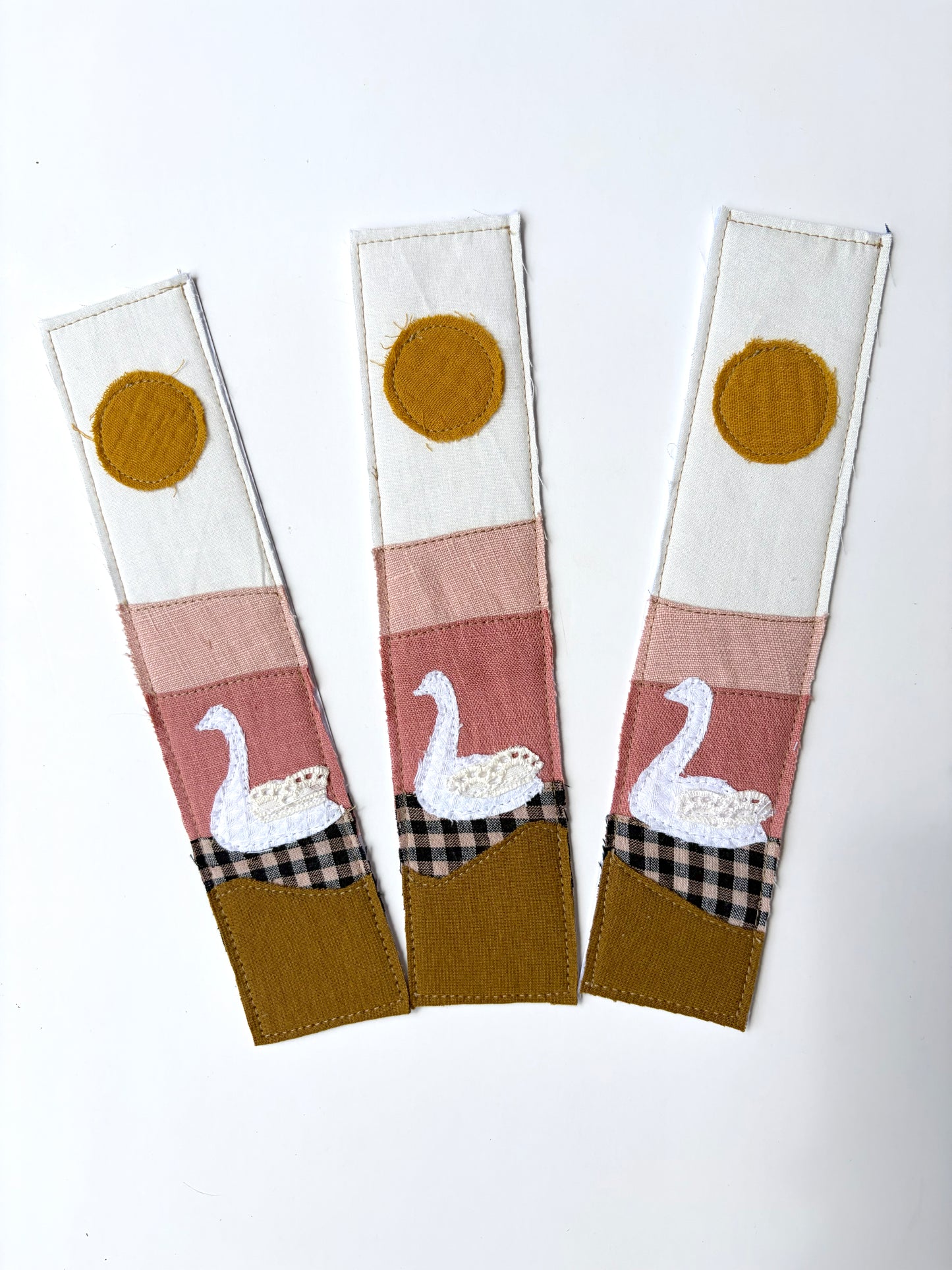 סימניה ברבור לבן